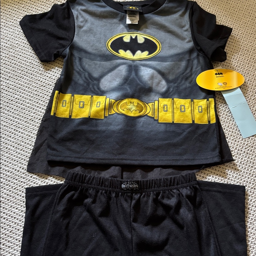 Pajamas Batman new boys size 5T detachable cape TM & DC Comics polyester